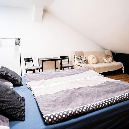 Апартаменты Exclusive Apartman Prague Jecna Экстерьер фото