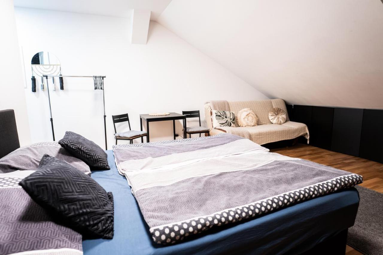 Апартаменты Exclusive Apartman Prague Jecna Экстерьер фото